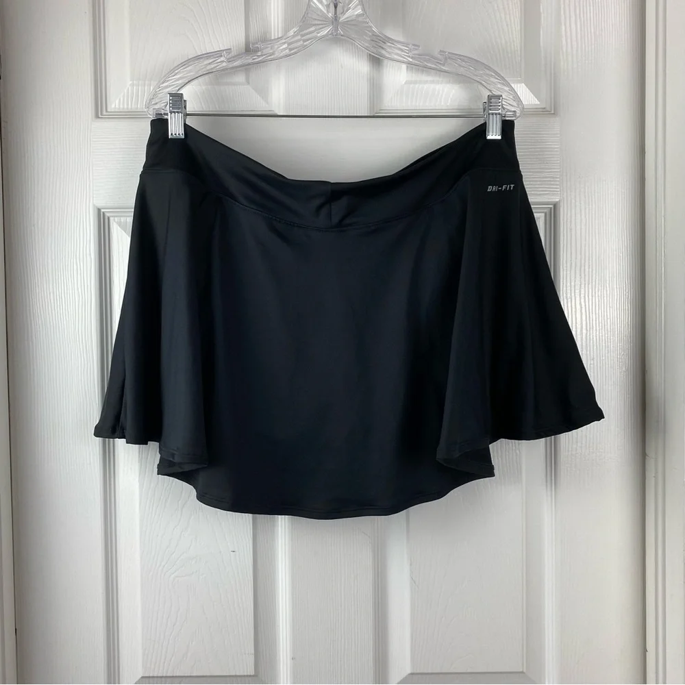 Nike Dri-Fit Baseline Tennis Skort in Black - Picture 6 of 8